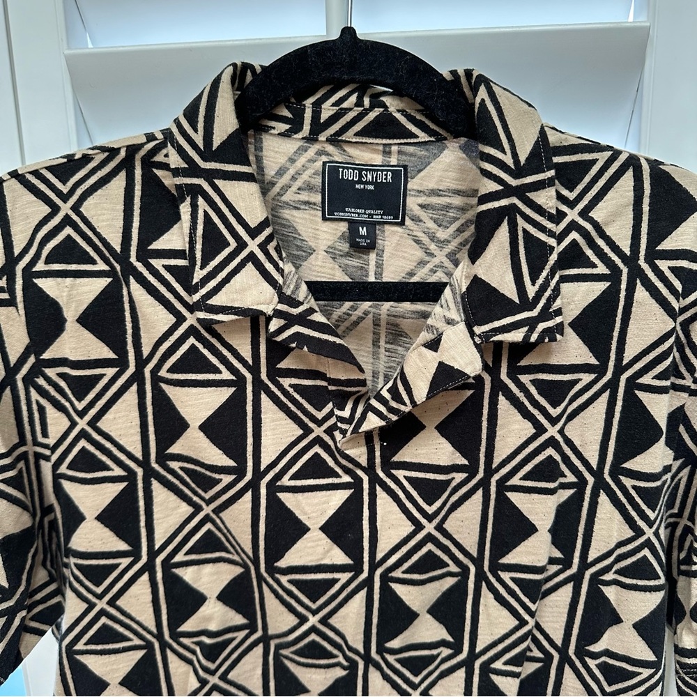 TODD SNYDER MEN’S COLLARED SHIRT